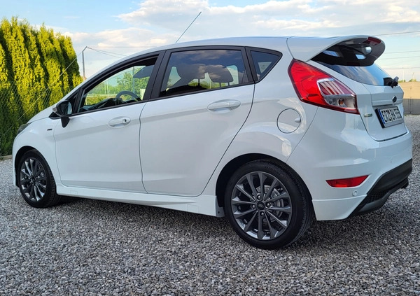 Ford Fiesta cena 33999 przebieg: 150000, rok produkcji 2016 z Nidzica małe 277